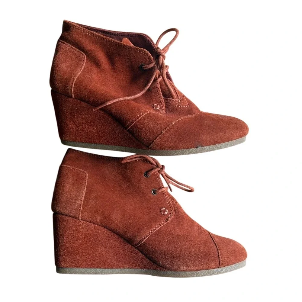 TOMS Kala Rust Brown Desert‎ Lace Up Wedge Heel Ankle Bootie Women's SIZE 8 EUC